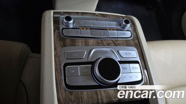 Kia K9 2019 — photo 16