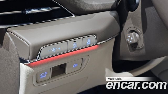 Genesis GV80 2023 — photo 25