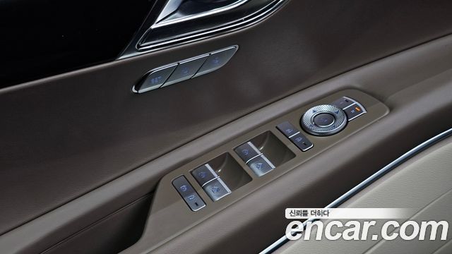 Genesis GV80 2023 — photo 26