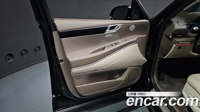 Genesis GV80 2023 — photo 14