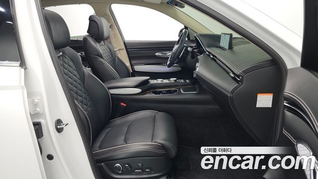 Genesis GV70 2022 — photo 17