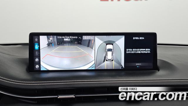 Genesis GV70 2022 — photo 21