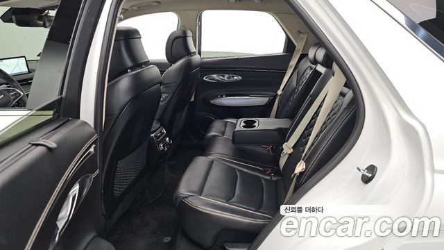 Genesis GV70 2022 — photo 16