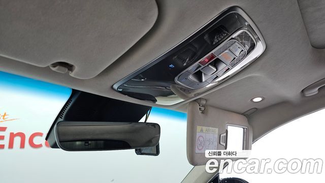 Genesis GV70 2022 — photo 27