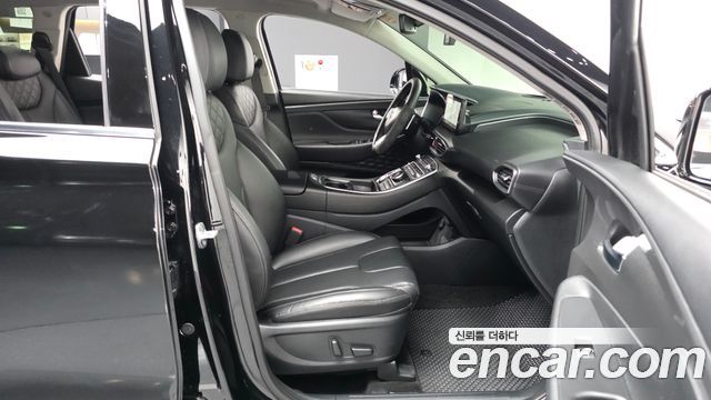 Hyundai Santafe 2022 — photo 17