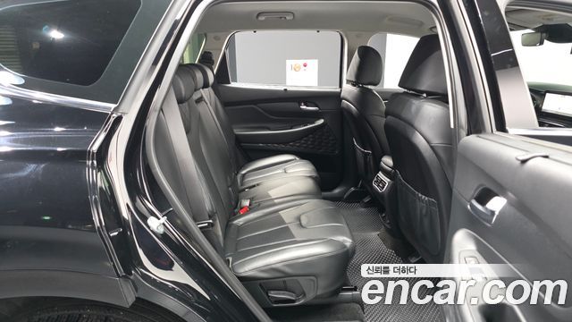 Hyundai Santafe 2022 — photo 18