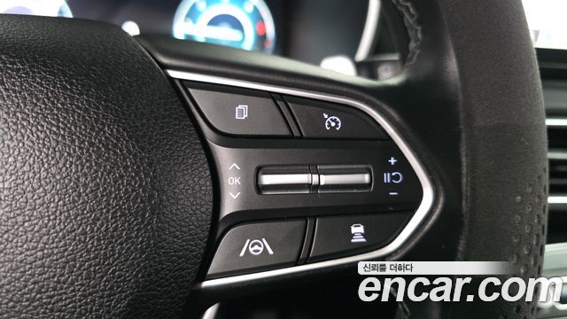Hyundai Santafe 2022 — photo 28