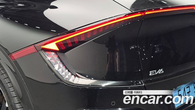 Kia EV6 2025 — photo 9
