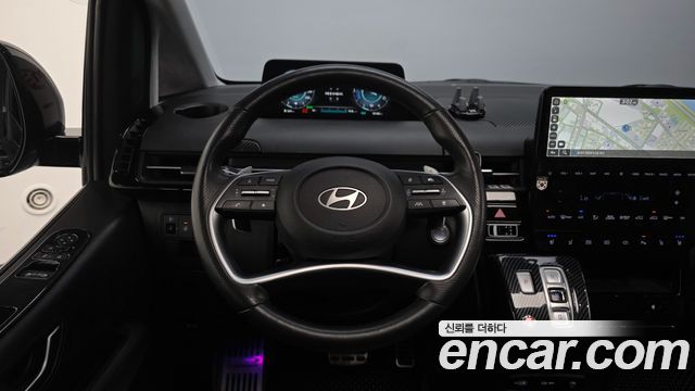 Hyundai Staria 2025 — photo 14