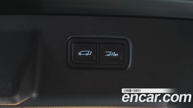 Hyundai Staria 2025 — photo 20