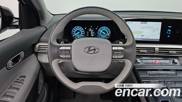 Hyundai Nexo 2023 — photo 19