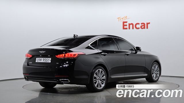 Genesis G80 2017 — photo 2