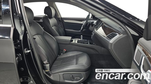 Genesis G80 2017 — photo 17