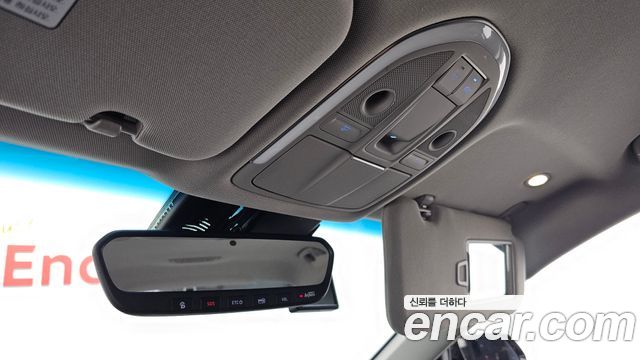 Genesis G80 2017 — photo 23