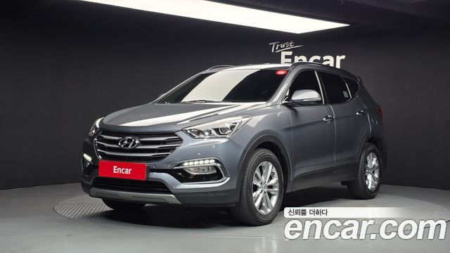Hyundai Santafe 2018 — photo 1