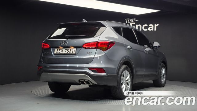 Hyundai Santafe 2018 — photo 2