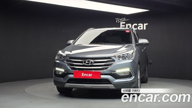 Hyundai Santafe 2018 — photo 3
