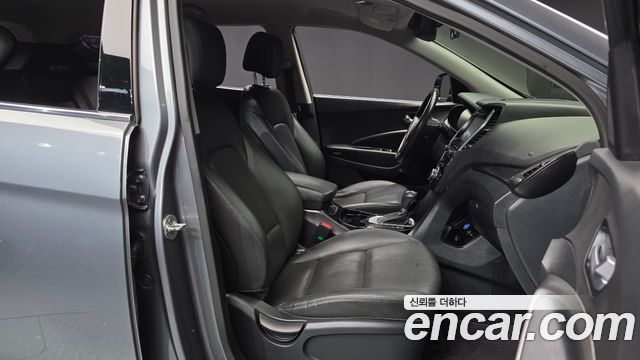 Hyundai Santafe 2018 — photo 11