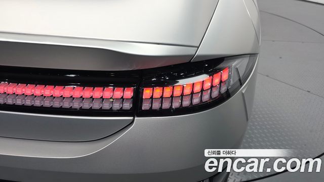 Hyundai Ioniq6 2025 — photo 9