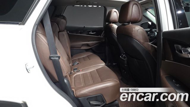 Kia Sorento 2017 — photo 18