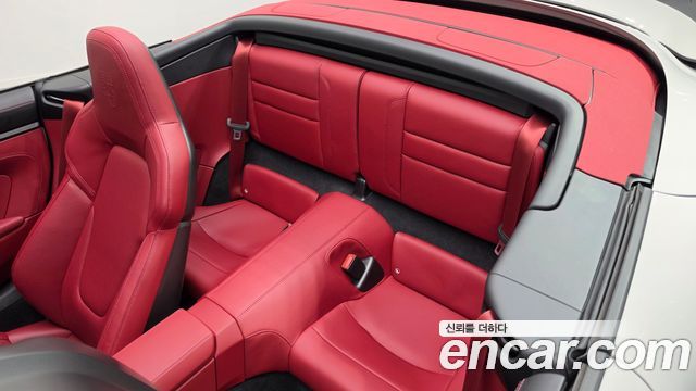 Porsche 911 2023 — photo 17