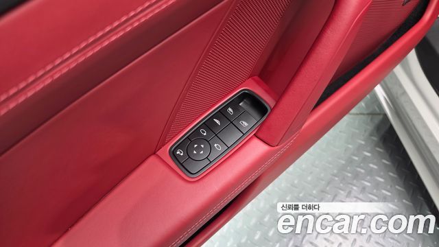 Porsche 911 2023 — photo 25