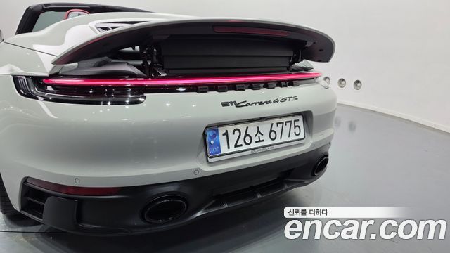 Porsche 911 2023 — photo 30