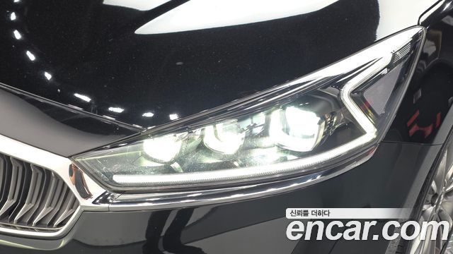 Kia K7 2017 — photo 8