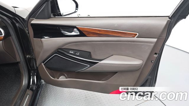 Kia K7 2017 — photo 14