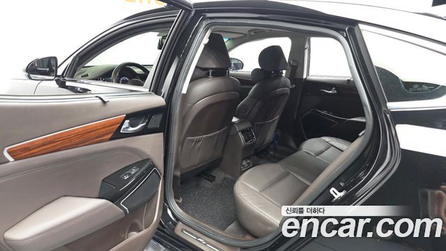 Kia K7 2017 — photo 16