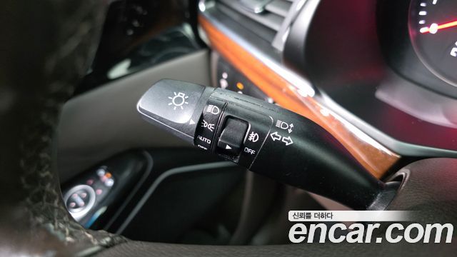 Kia K7 2017 — photo 33