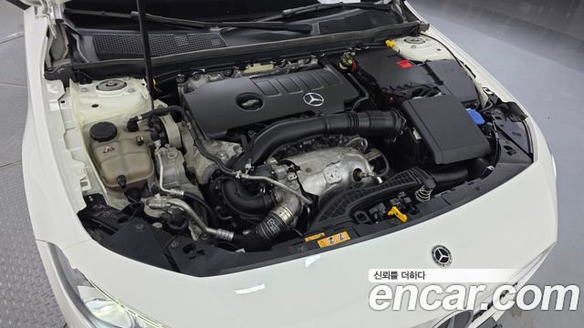 Mercedes-Benz A-Class 2021 — photo 6