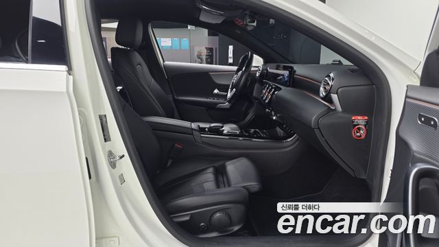 Mercedes-Benz A-Class 2021 — photo 17