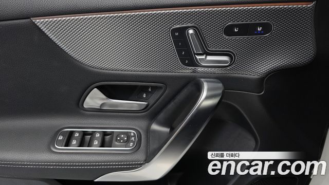 Mercedes-Benz A-Class 2021 — photo 29