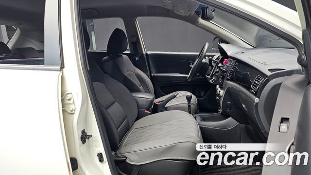 KG Mobility KORANDO 2012 — photo 11
