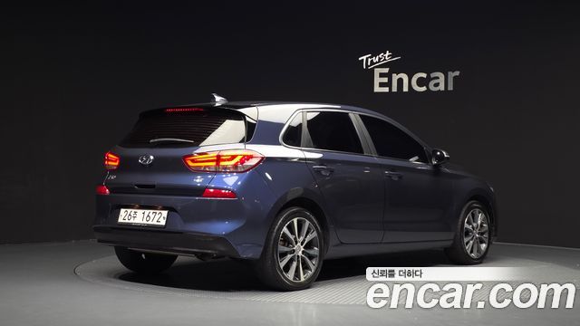 Hyundai i30 2017 — photo 2