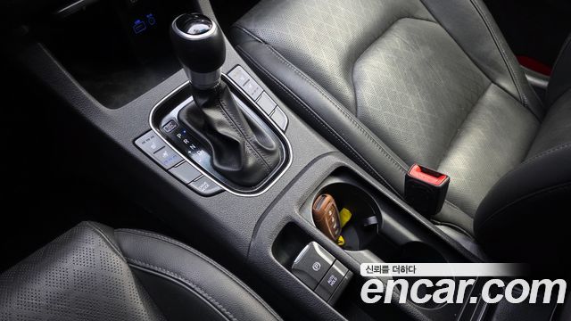Hyundai i30 2017 — photo 9