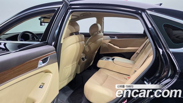 Hyundai Genesis 2016 — photo 17