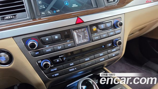 Hyundai Genesis 2016 — photo 28