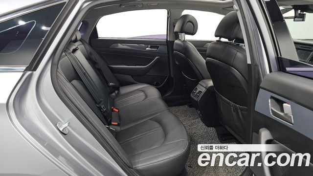 Hyundai Sonata 2016 — photo 18