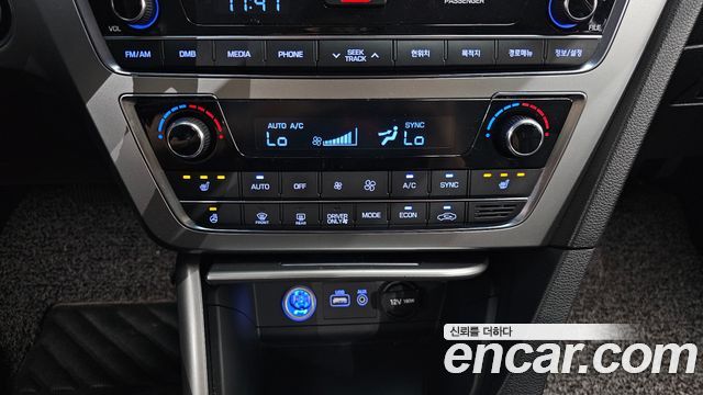 Hyundai Sonata 2016 — photo 22
