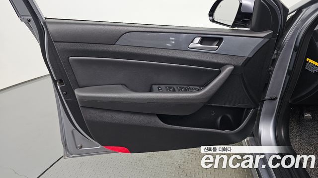 Hyundai Sonata 2016 — photo 14