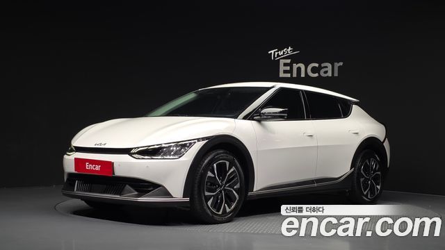 Kia EV6 2023 — photo 1