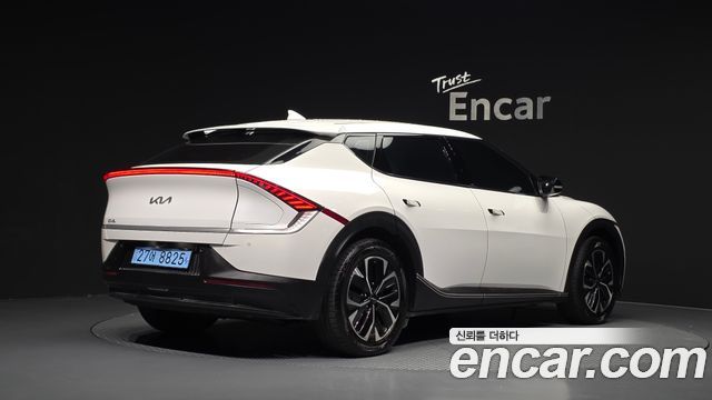 Kia EV6 2023 — photo 2