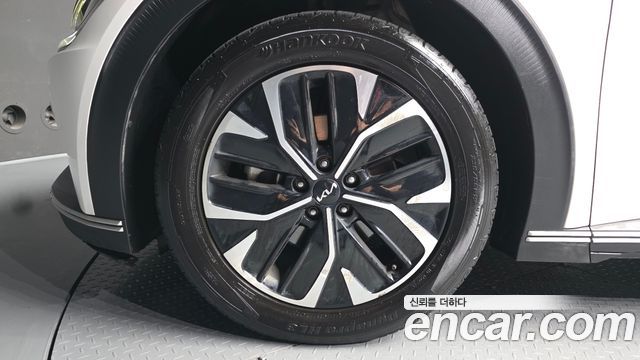 Kia EV6 2023 — photo 5