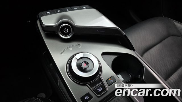 Kia EV6 2023 — photo 9