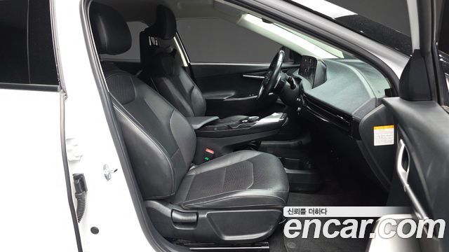 Kia EV6 2023 — photo 11