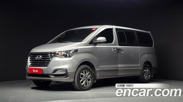Hyundai Starex 2019 — photo 1