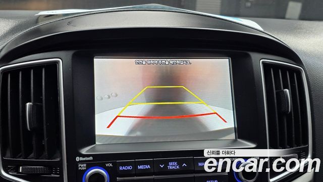 Hyundai Starex 2019 — photo 21