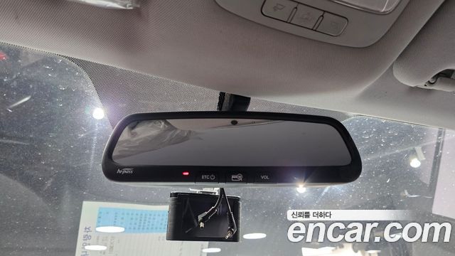 Hyundai Starex 2019 — photo 22